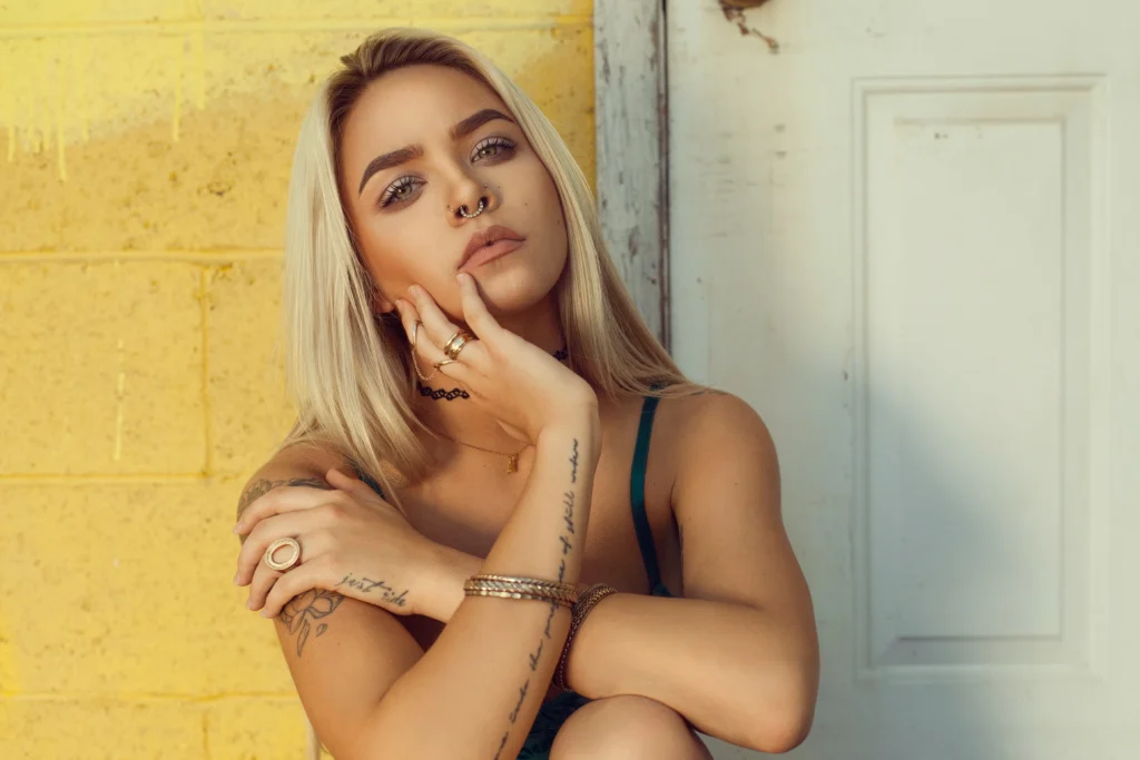 Pretty Girls Quotes To Inspire Your Fille