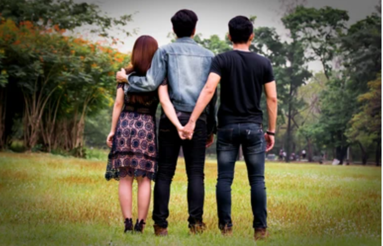 Fake Love And Relationship Quotes To Relate With